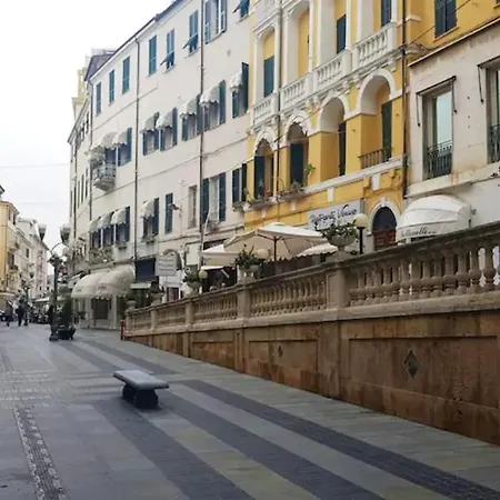 アパート Narciso Centralissimo